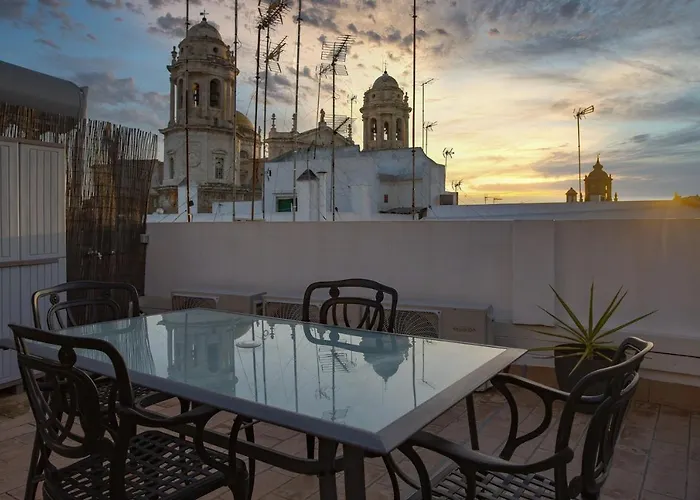 Catedral View Apartment By Cadiz4Rentals