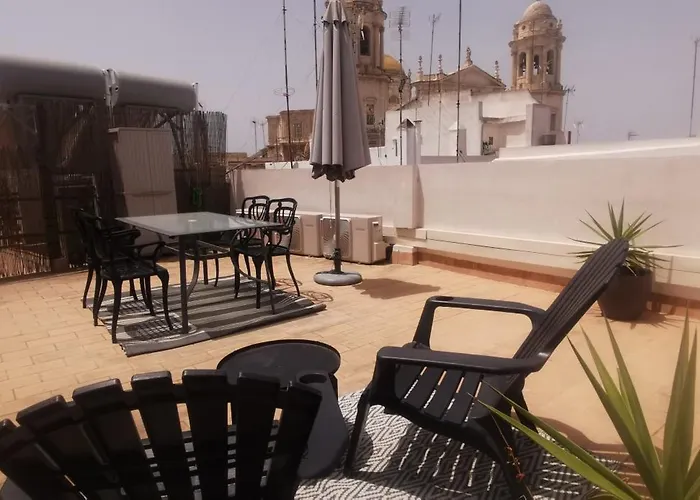 Catedral View Apartment By Cadiz4Rentals